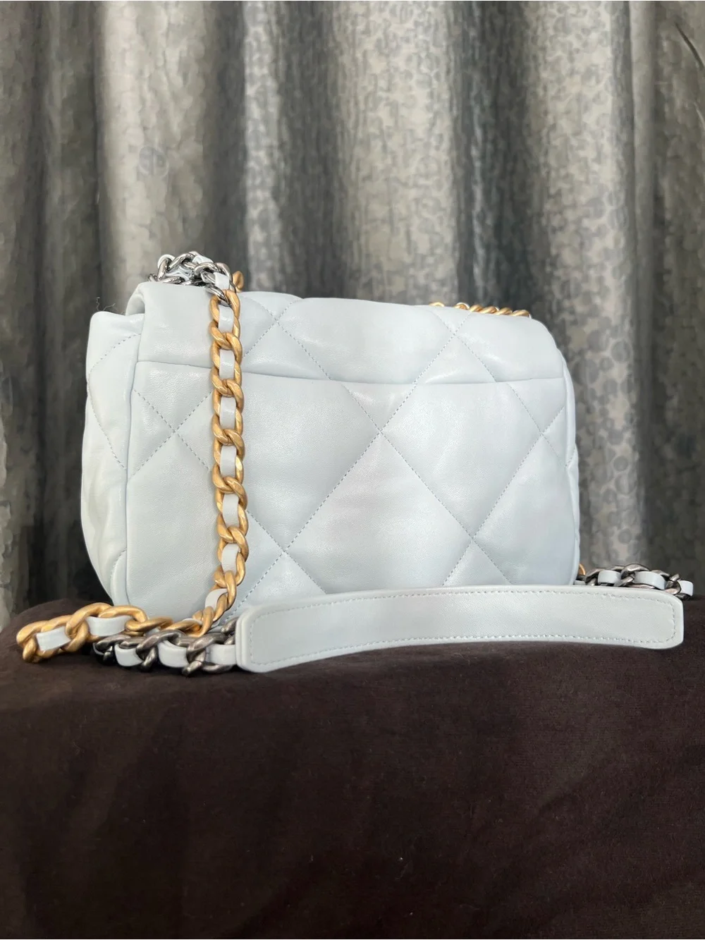 Chanel 19 Lambskin Flap Bag Medium — Light Blue (Pre-owned/Excellent Condition) - Picture 2 of 10